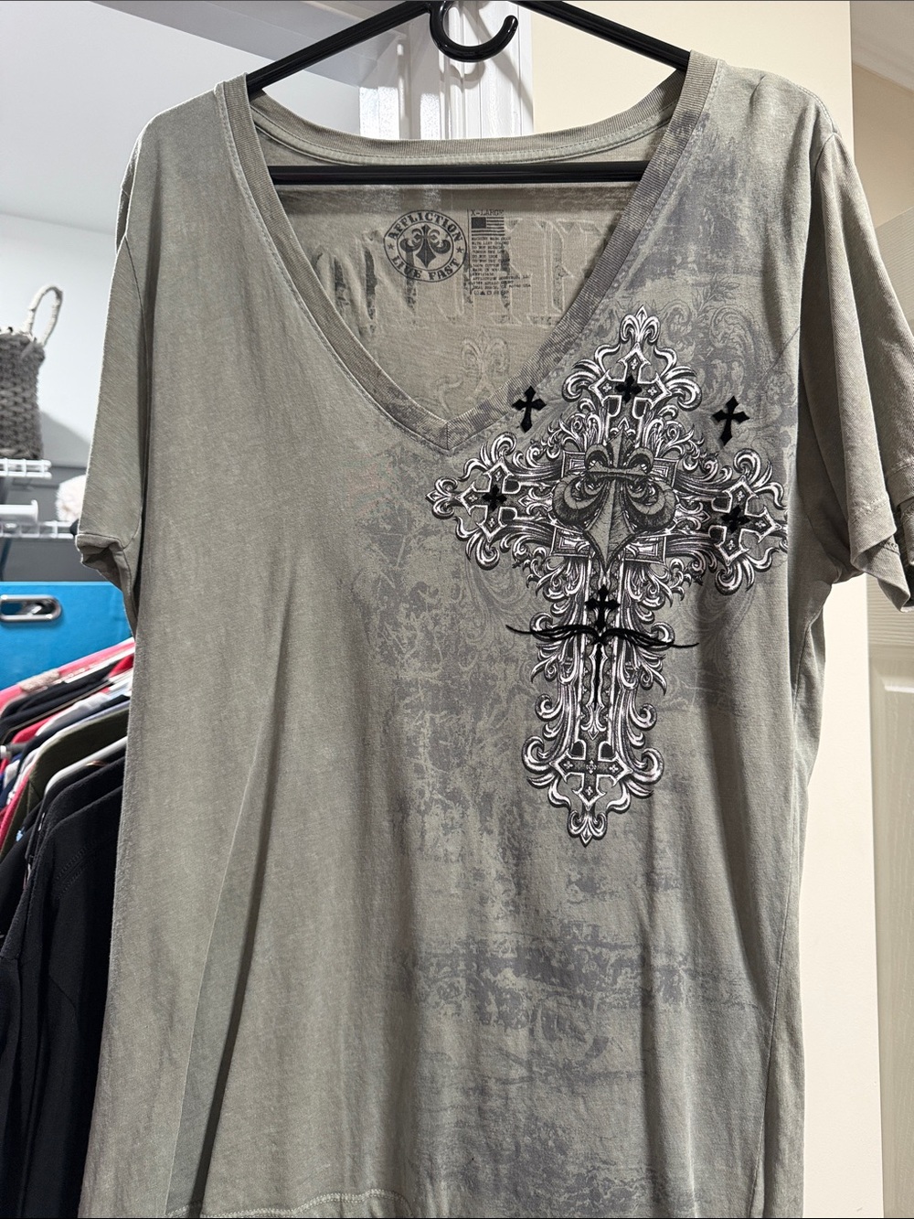 Affliction Olive Gray V-Neck Cross Graphic Tee